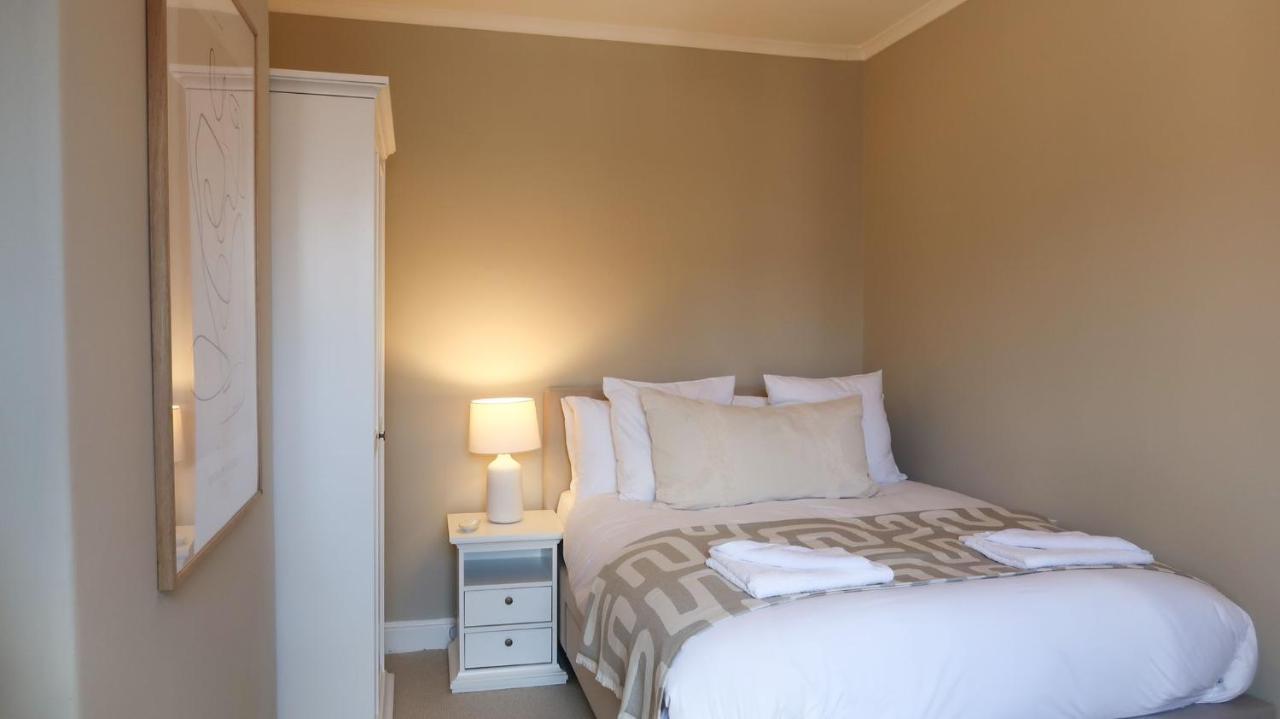 Luxury Living Outside The City Walls - Sleeps Six! تشيستر المظهر الخارجي الصورة