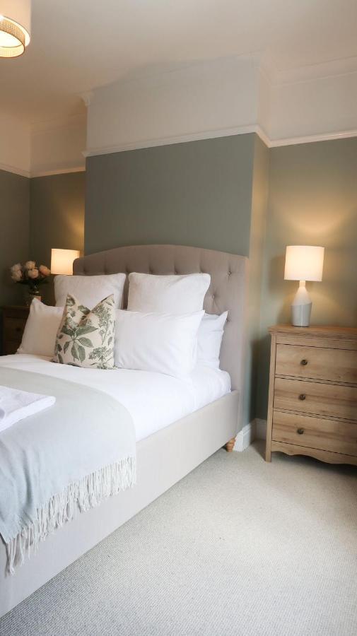 Luxury Living Outside The City Walls - Sleeps Six! تشيستر المظهر الخارجي الصورة