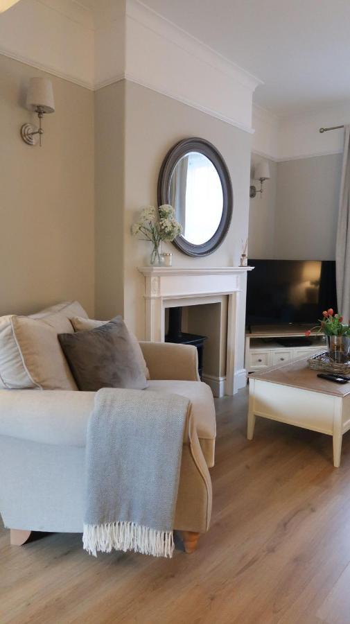 Luxury Living Outside The City Walls - Sleeps Six! تشيستر المظهر الخارجي الصورة