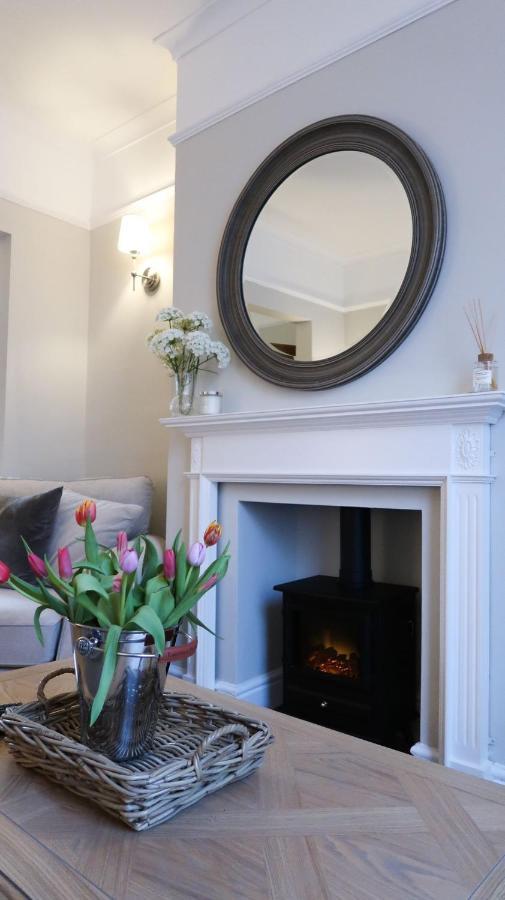 Luxury Living Outside The City Walls - Sleeps Six! تشيستر المظهر الخارجي الصورة
